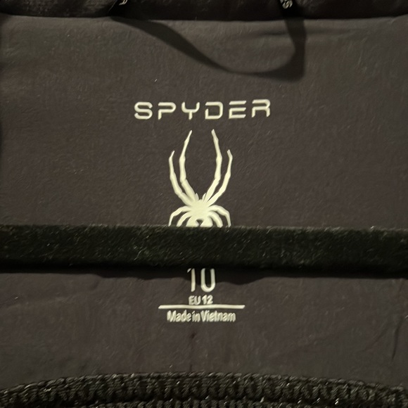 Ladies Spyder ski jacket with real fur hood. Luxury jacket in perfect condition! - Picture 4 of 6